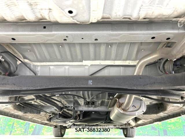 Honda N BOX CUSTOM 2018-03 352868-19