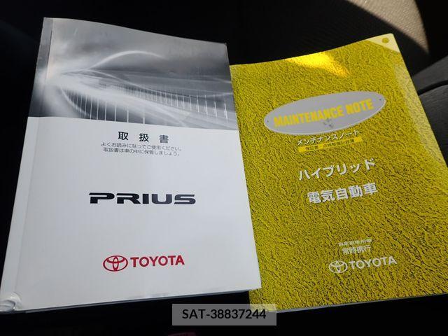 Toyota PRIUS 2014-02 219793-21