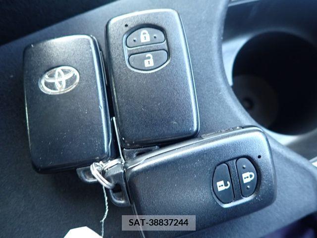 Toyota PRIUS 2014-02 219793-23