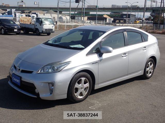 Toyota PRIUS 2014-02 219793-4
