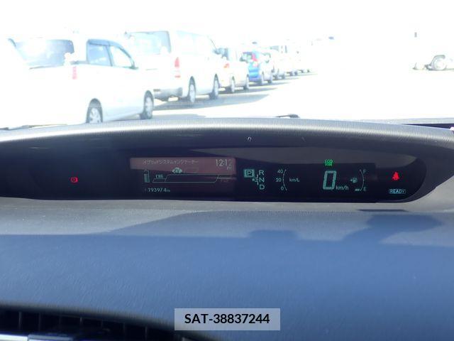 Toyota PRIUS 2014-02 219793-10