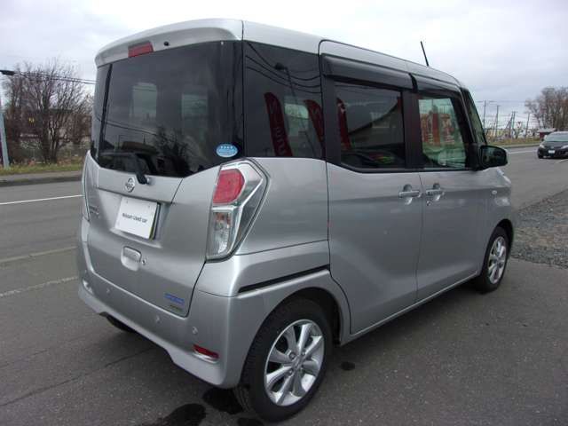 Nissan DAYZ ROOX 2019-09 182117-1