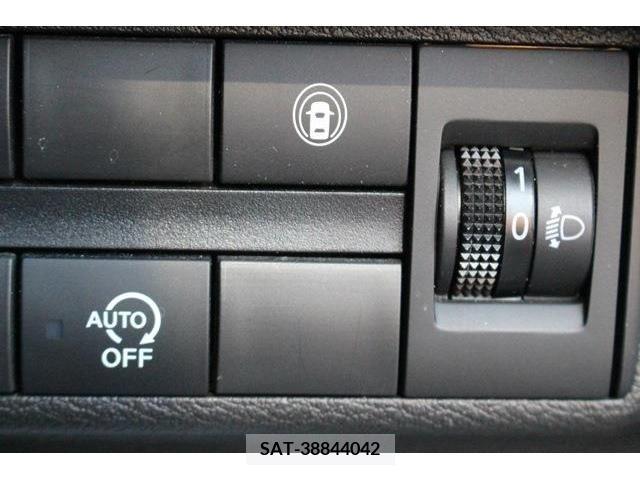 Mitsubishi EK X 2019-09 207792-5