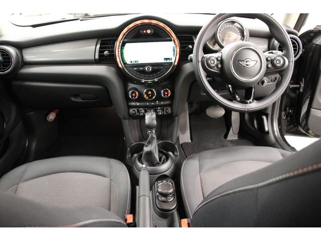 Bmw MINI 2017-08 12844-1