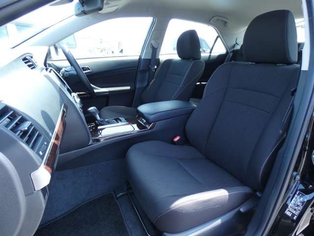 Toyota MARK X 2017-01 7753-20