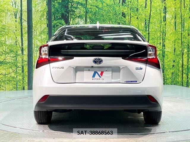 Toyota PRIUS 2022-07 382252-15