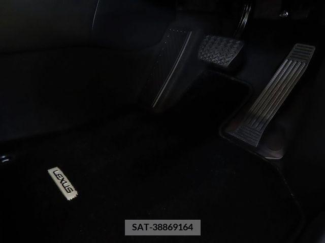 Lexus UX 2023-02 388150-16