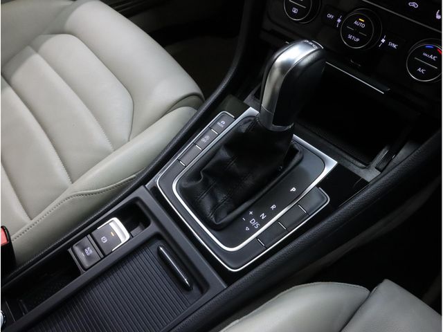 VolksWagen GOLF 2013-12 406-18