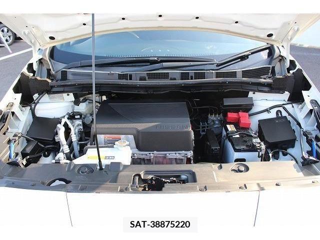 Nissan LEAF 2019-05 352801-18