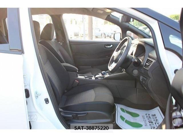 Nissan LEAF 2019-05 352801-15