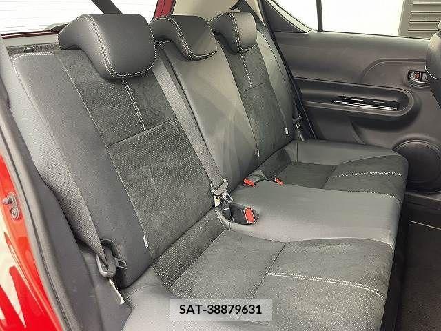 Toyota AQUA 2014-04 211926-10