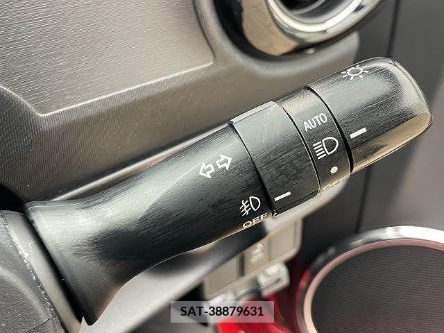 Toyota AQUA 2014-04 211926-8