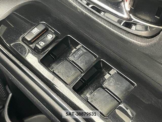 Toyota AQUA 2014-04 211926-7