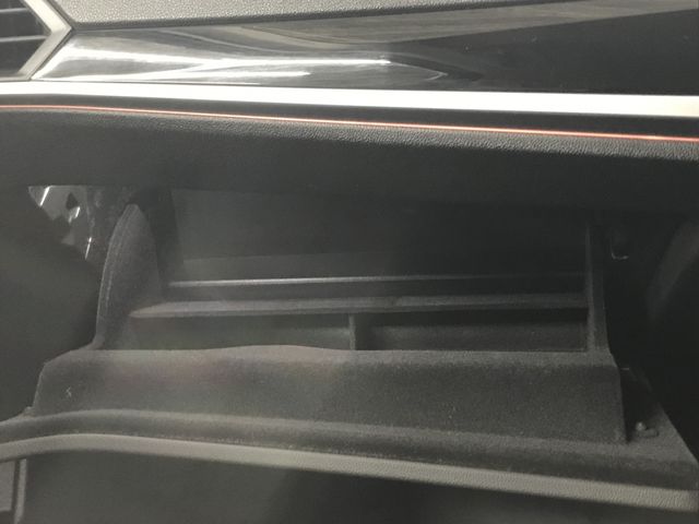 Bmw 3 SERIES 2019-09 14631-29