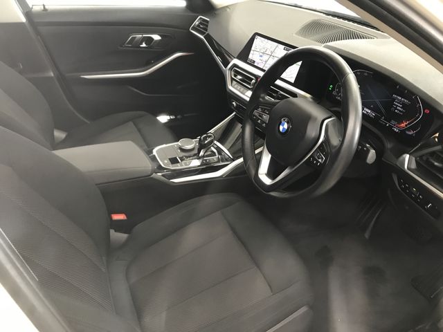 Bmw 3 SERIES 2019-09 14631-2