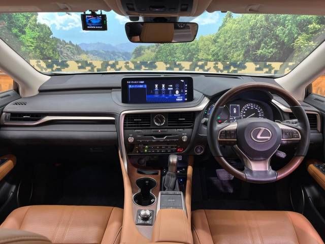 Lexus RX 2021-11 22166-1