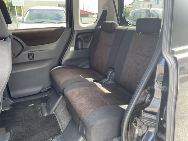 Nissan ROOX 2011-03 10085-7