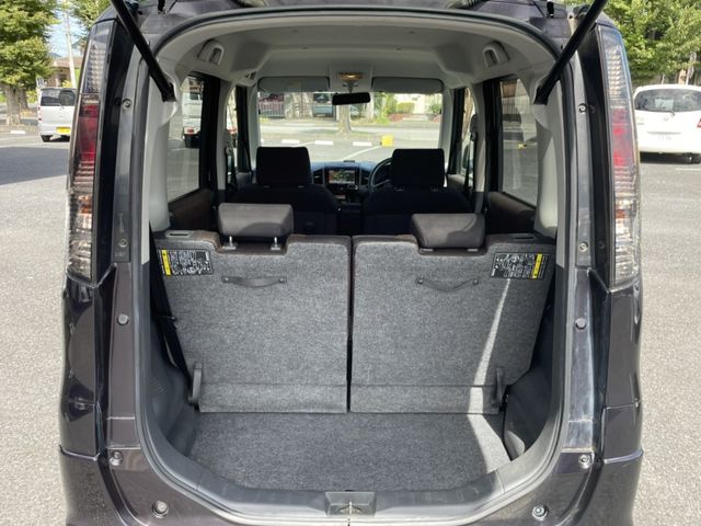 Nissan ROOX 2011-03 10085-8