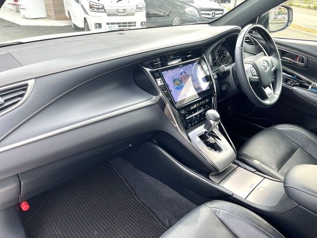 Toyota HARRIER 2018-02 9824-5