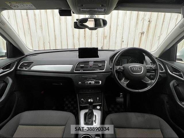 Audi Q3 2015-05 211652-1