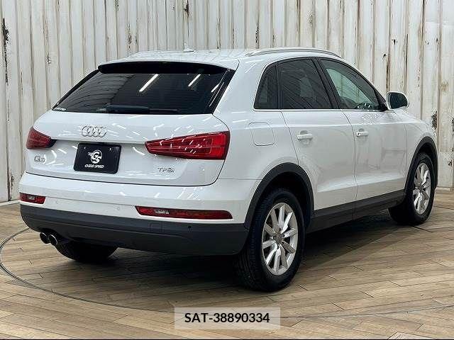 Audi Q3 2015-05 211652-15