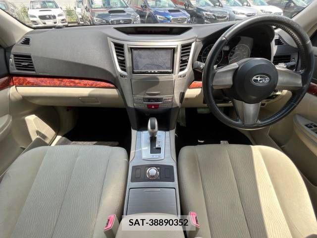 Subaru OUTBACK 2010-02 362589-1