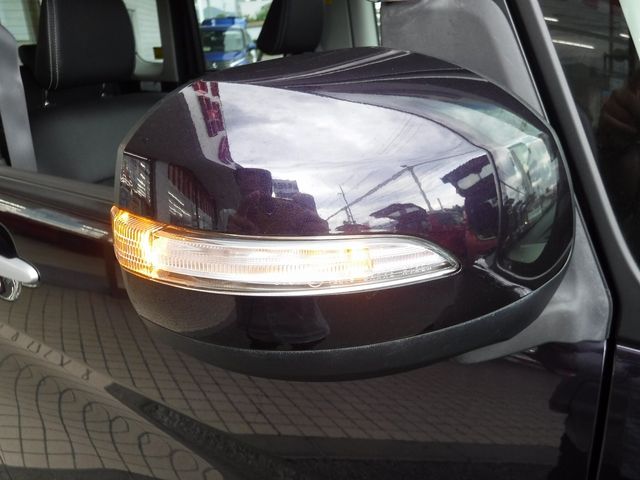Daihatsu TANTO CUSTOM 2017-05 22563-3