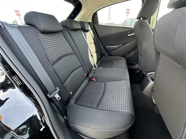 Mazda DEMIO 2018-02 1320-19
