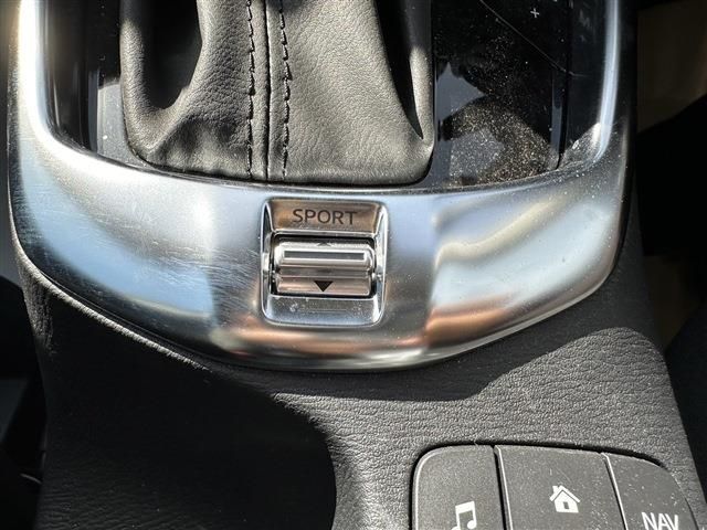 Mazda DEMIO 2018-02 1320-10