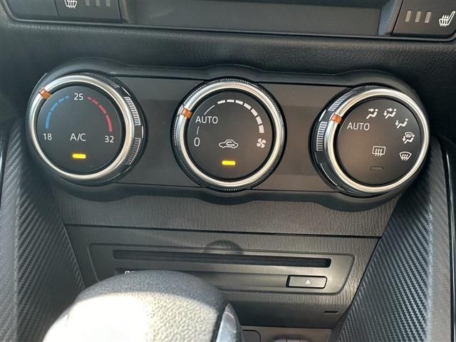 Mazda DEMIO 2018-02 1320-9