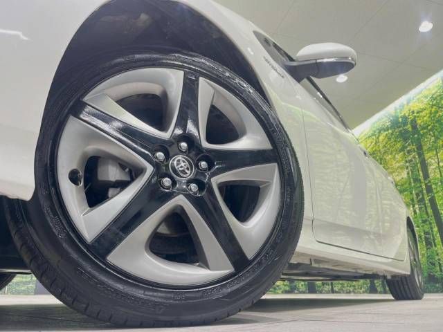Toyota PRIUS 2019-08 181050-13