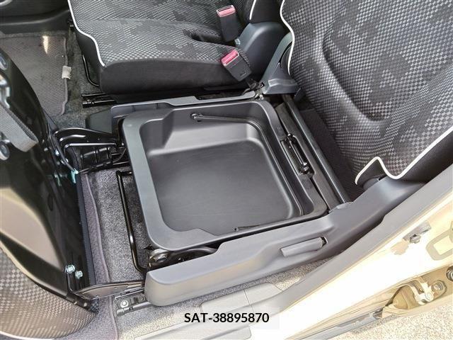 Suzuki HUSTLER 2018-06 379269-6
