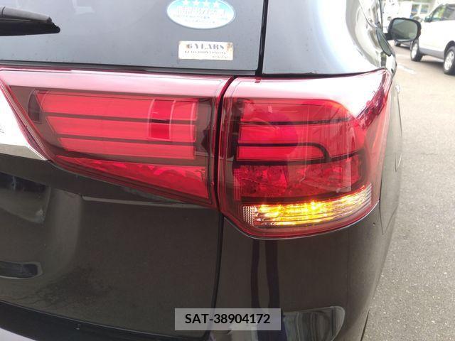 Mitsubishi OUTLANDER PHEV 2016-10 220752-6