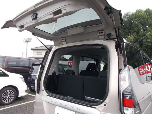 Nissan SERENA 2018-08 4698-13