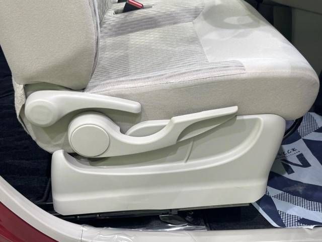 Daihatsu MOVE 2017-08 23795-10