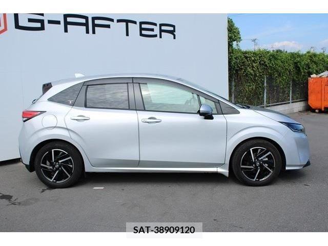 Nissan NOTE 2021-02 365483-6