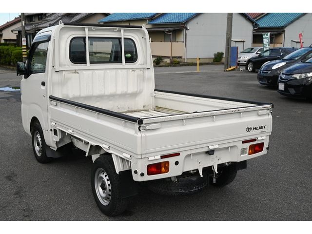 Daihatsu HIJET TRUCK 2018-10 15423-2