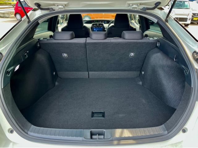 Toyota PRIUS 2019-07 189471-25