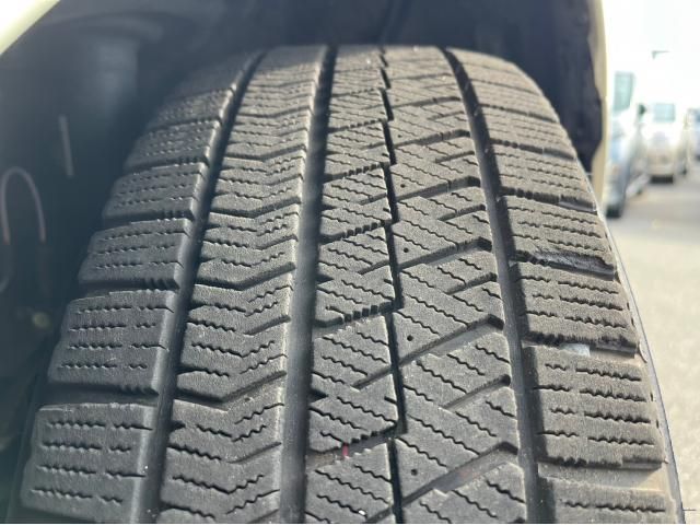 Toyota PRIUS 2019-07 189471-27