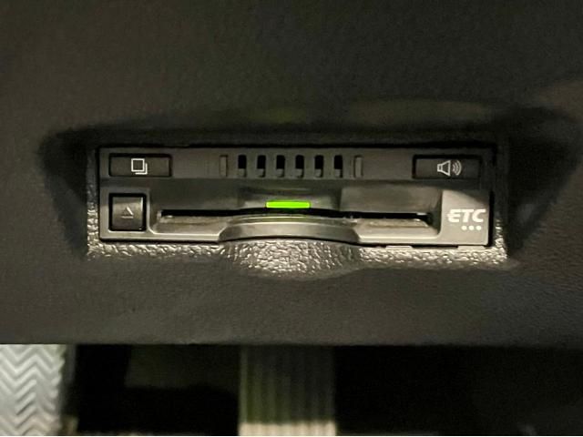 Toyota PRIUS 2019-07 189471-14