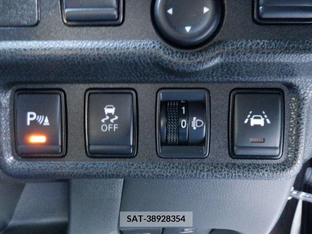 Nissan NOTE 2020-06 200347-22
