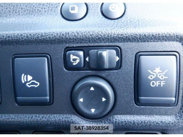Nissan NOTE 2020-06 200347-23