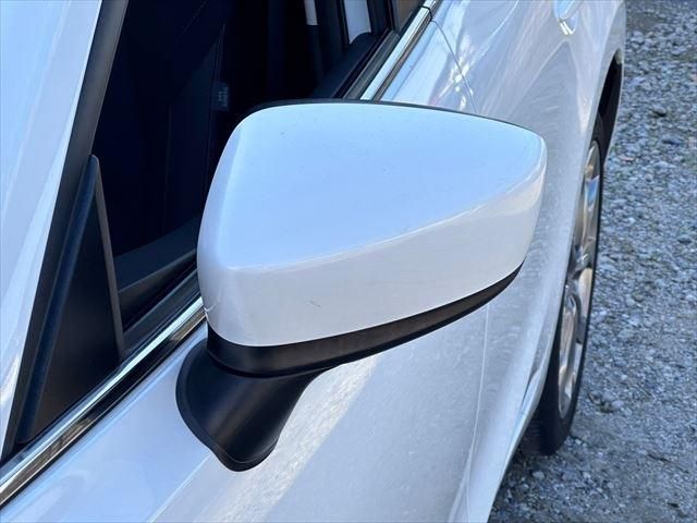 Mazda AXELA SPORT 2015-01 190053-12
