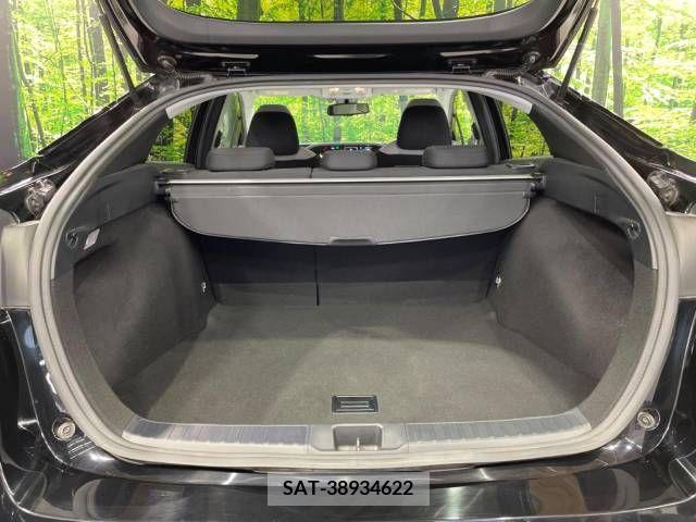 Toyota PRIUS 2016-08 393409-10