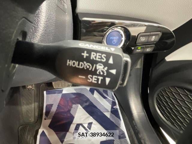 Toyota PRIUS 2016-08 393409-5