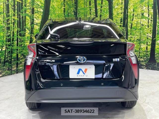 Toyota PRIUS 2016-08 393409-15