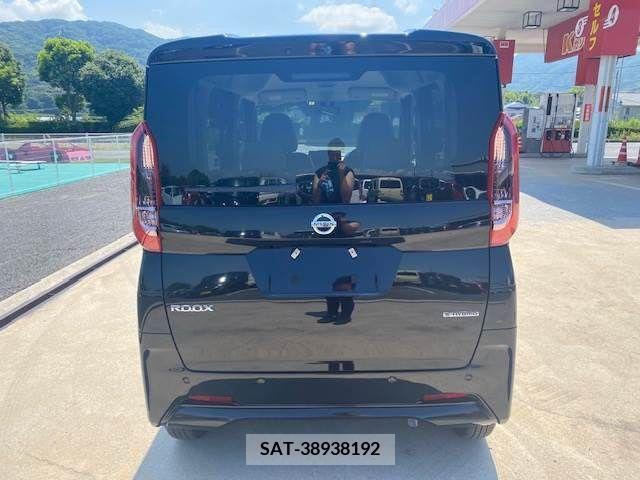 Nissan ROOX 2022-08 393774-8