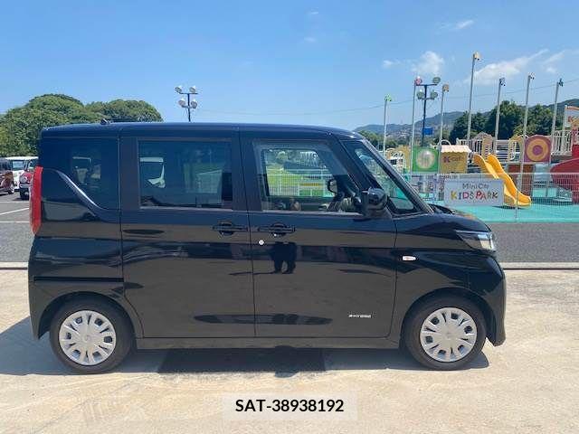 Nissan ROOX 2022-08 393774-3