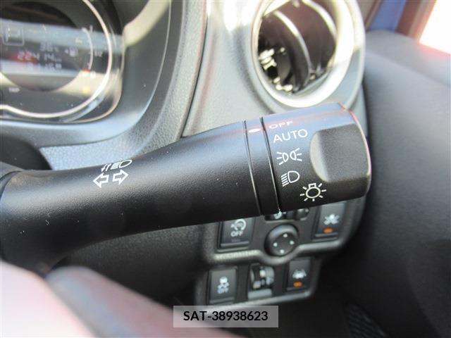 Nissan NOTE 2015-12 327274-19
