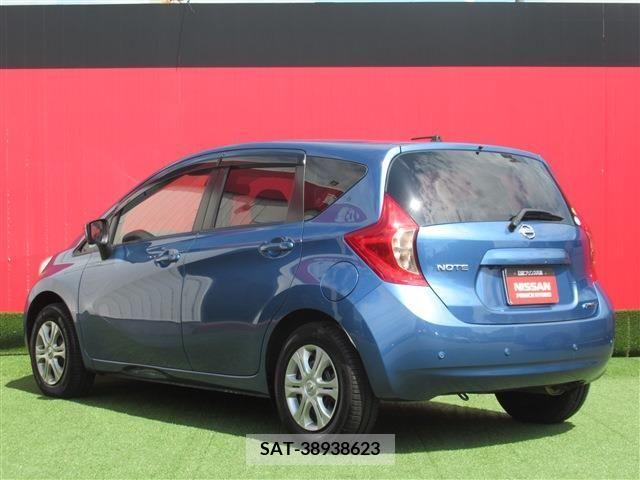 Nissan NOTE 2015-12 327274-1